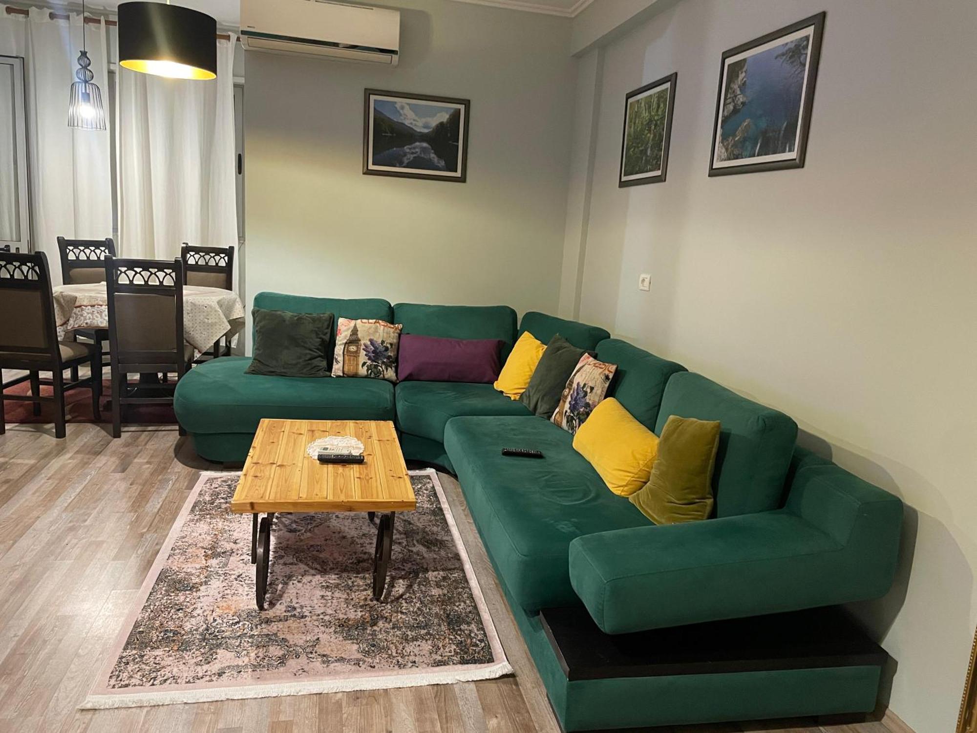 Bricks Apartment Near Pazari I Ri ติรานา ภายนอก รูปภาพ