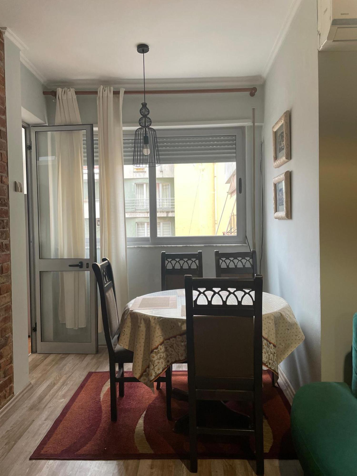 Bricks Apartment Near Pazari I Ri ติรานา ภายนอก รูปภาพ